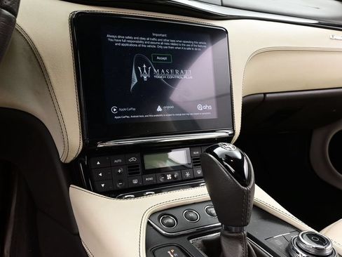 Used 2019 Maserati GranTurismo MC RWD image 11