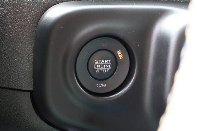 Used 2022 Jeep Wrangler Unlimited Sahara AWD/4WD image 33