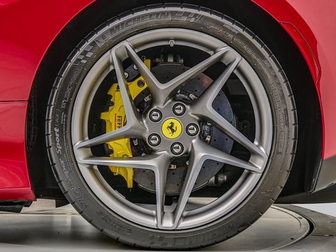 Certified 2022 Ferrari F8 Tributo image 34