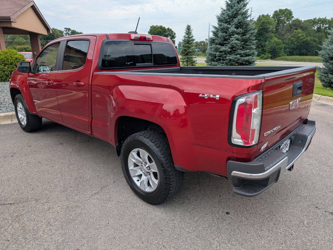 Used 2016 GMC Canyon SLE w/ SLE Convenience Package AWD/4WD image 8