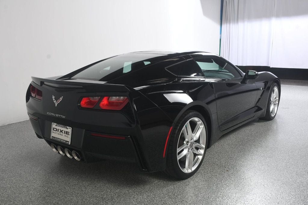 Used 2019 Chevrolet Corvette Stingray Coupe w/ Z51 1LT RWD image 8