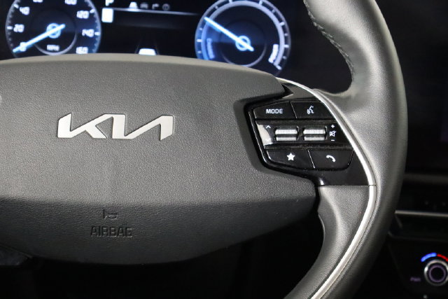 Certified 2023 Kia Niro Wave FWD image 10
