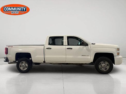 Used 2017 Chevrolet Silverado 2500 W/T AWD/4WD image 9