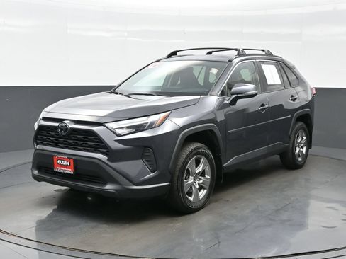 Used 2024 Toyota RAV4 XLE AWD/4WD image 2