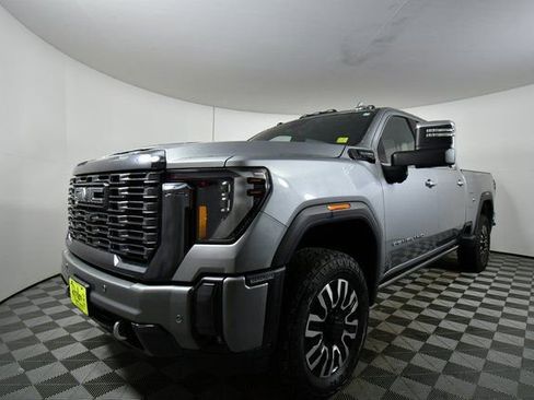 Used 2024 GMC Sierra 3500 Denali Ultimate image 6