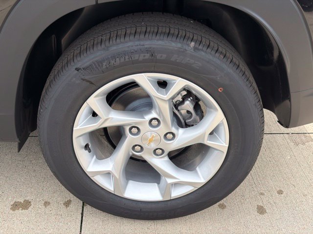 New 2026 Chevrolet Trax LS w/ LS Convenience Package FWD image 7