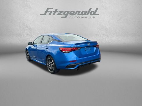 Used 2025 Nissan Sentra SR FWD image 6