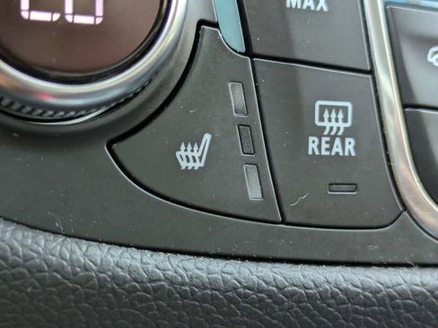 Used 2019 Chevrolet Equinox LT AWD/4WD image 23