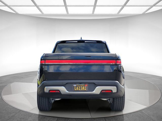 Used 2026 Rivian R1T Adventure Dual AWD/4WD image 5