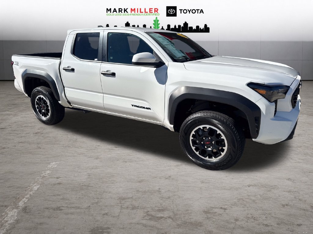 Certified 2025 Toyota Tacoma TRD Off-Road AWD/4WD image 7