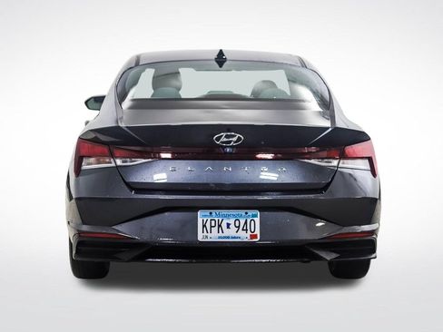 Used 2023 Hyundai Elantra SEL FWD image 4