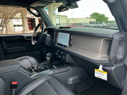 New 2026 Ford Bronco Outer Banks AWD/4WD image 36