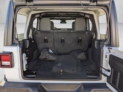 Used 2024 Jeep Wrangler Sport S image 6