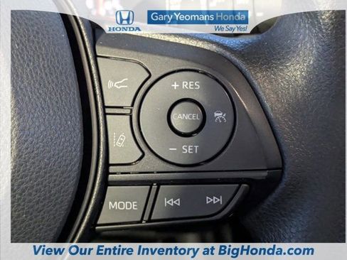 Used 2022 Toyota RAV4 XLE image 26