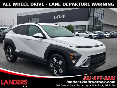 Used 2025 Hyundai Kona SEL image 1