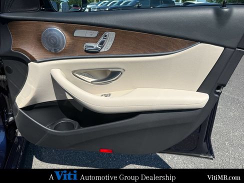 Used 2021 Mercedes-Benz E 350 4MATIC Sedan image 29