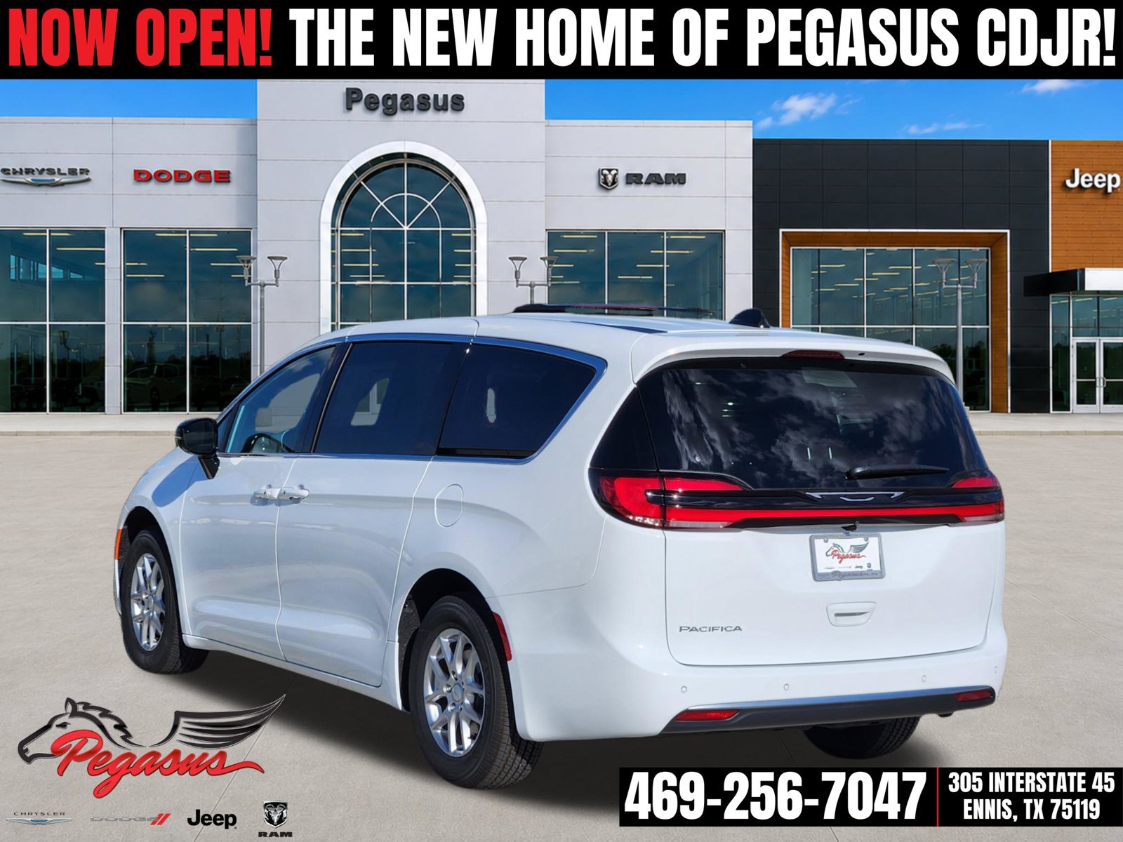 New 2027 Chrysler Pacifica Select FWD image 5