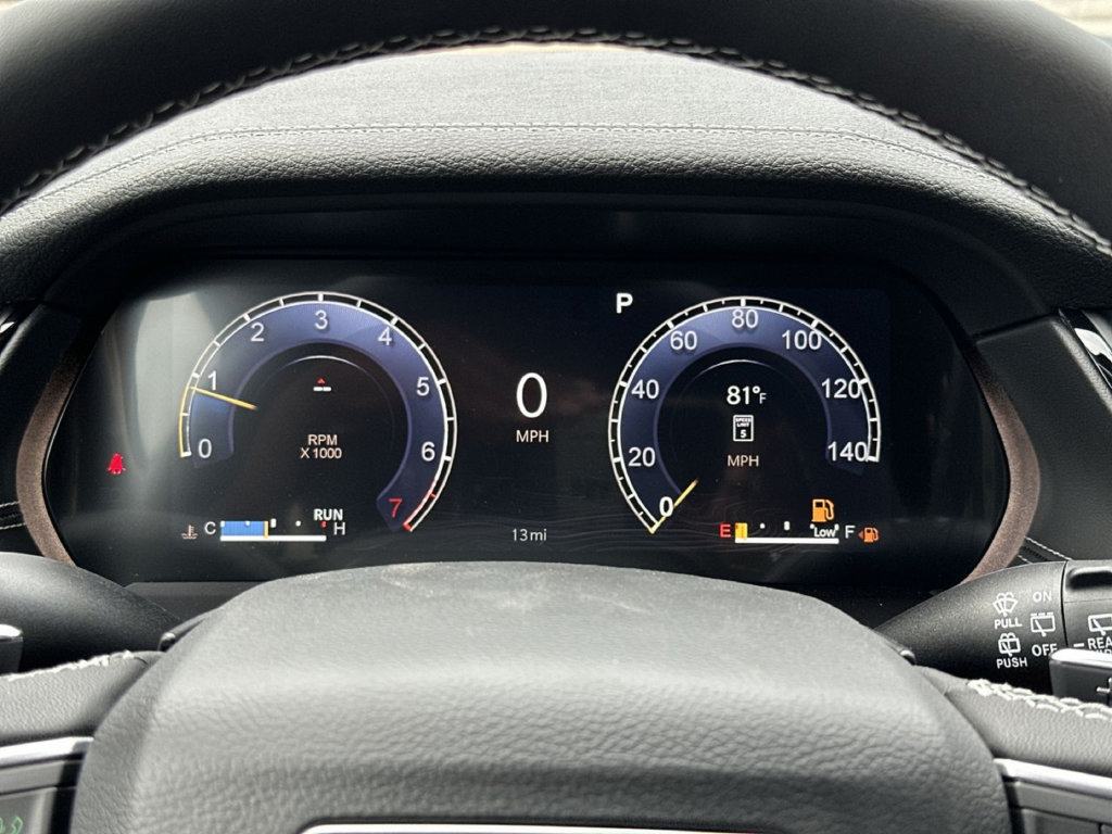 New 2027 Jeep Grand Cherokee Altitude RWD image 31