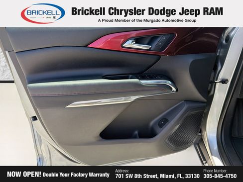 Used 2025 Chevrolet Traverse Z71 AWD/4WD image 23