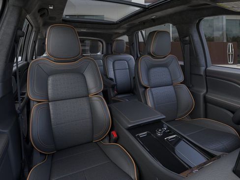 New 2025 Lincoln Aviator Black Label w/ Jet Appearance Package image 10