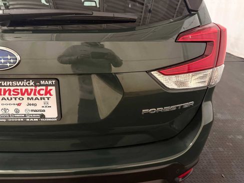 Certified 2023 Subaru Forester Limited image 18