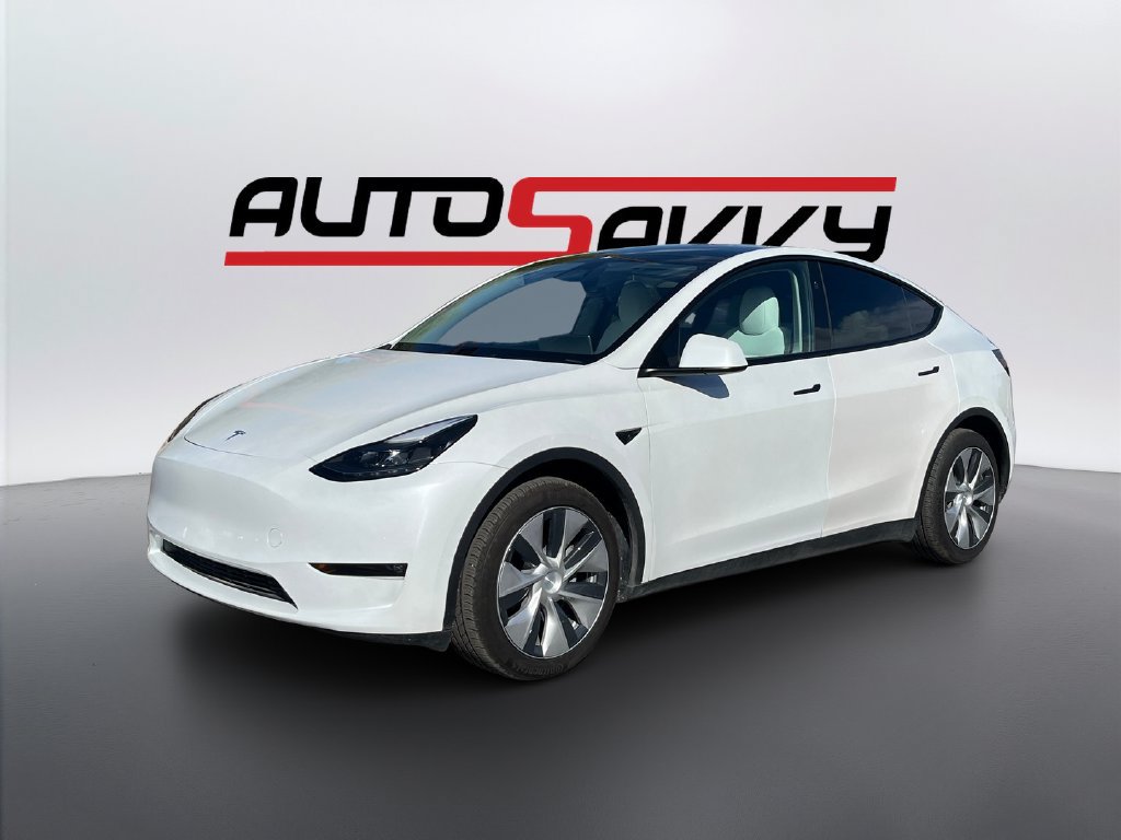 Used 2024 Tesla Model Y Long Range AWD/4WD image 1