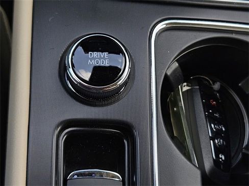 Used 2025 Lincoln Corsair Reserve w/ Equipment Group 202A image 17