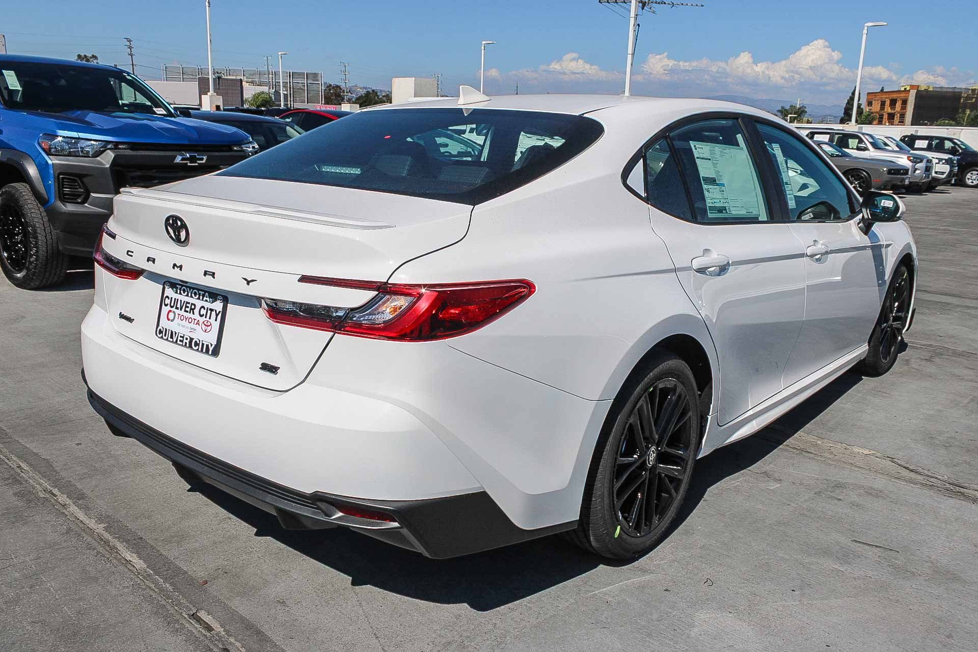New 2026 Toyota Camry SE FWD image 9