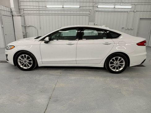 Used 2020 Ford Fusion SE FWD image 9