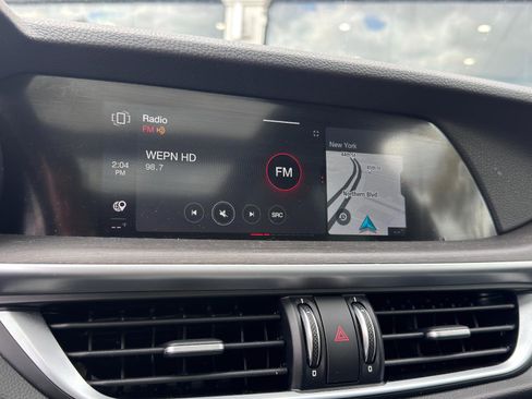 Used 2022 Alfa Romeo Stelvio Ti image 22