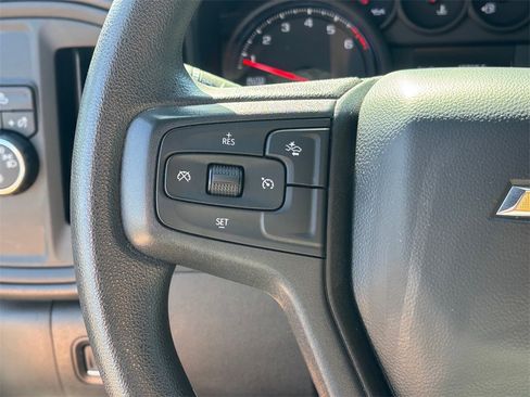 Used 2024 Chevrolet Silverado 1500 Custom image 16
