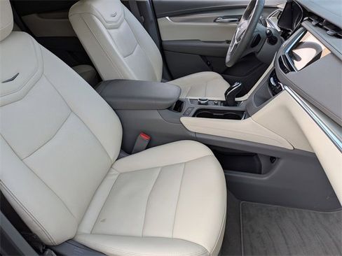 Certified 2024 Cadillac XT5 Premium Luxury w/ LPO, Floor Liner Package image 26