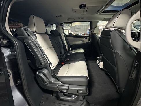New 2026 Honda Odyssey Elite image 26