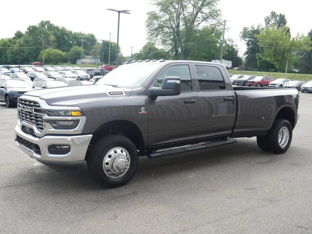 Used 2026 RAM 3500 Tradesman AWD/4WD image 8