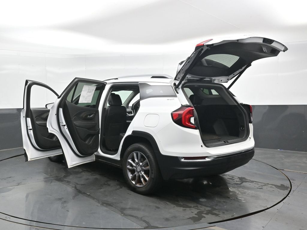 Used 2024 GMC Terrain SLT AWD/4WD image 47