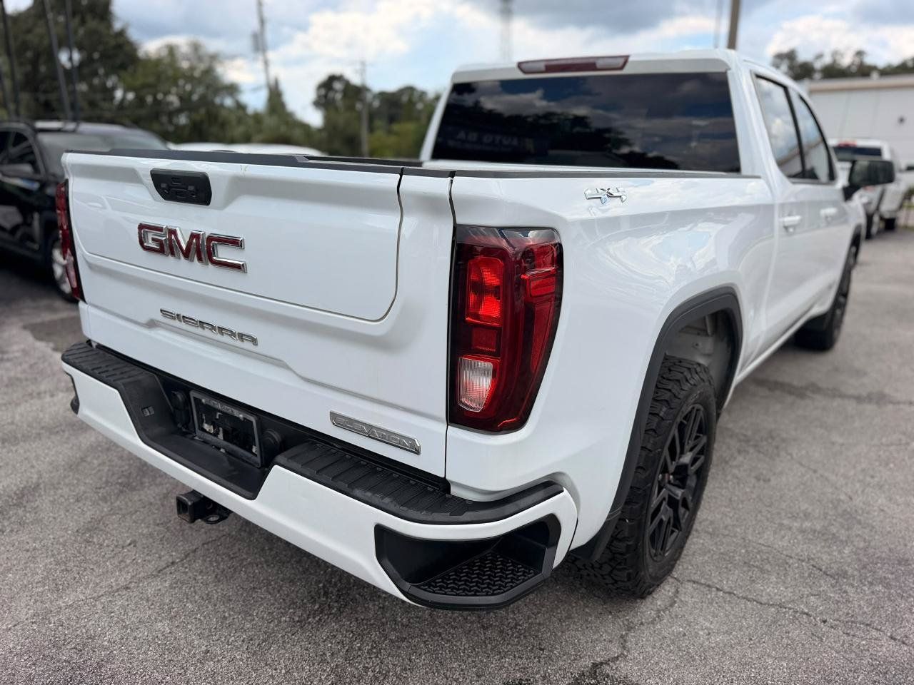 Used 2022 GMC Sierra 1500 Elevation AWD/4WD image 7