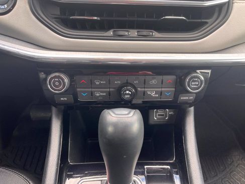 Used 2022 Jeep Compass Limited AWD/4WD image 27