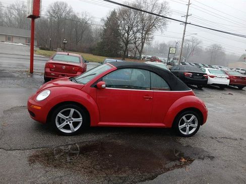 Used 2009 Volkswagen Beetle S image 6