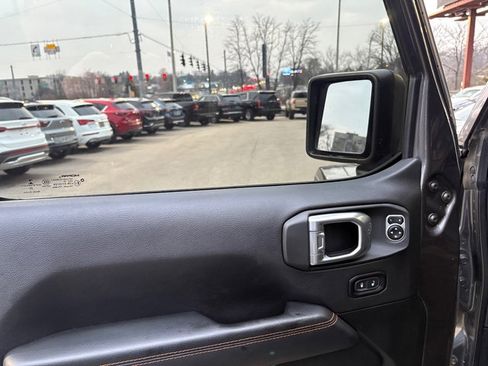 Used 2020 Jeep Gladiator Mojave image 10