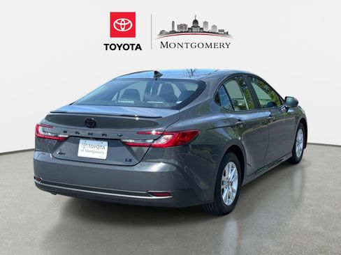 Used 2025 Toyota Camry LE w/ Convenience Package image 3
