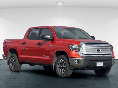 Used 2016 Toyota Tundra SR5 w/ TRD Off Road Package AWD/4WD image 5