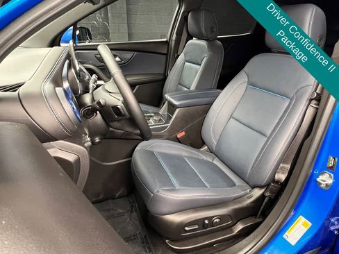 Used 2025 Chevrolet Blazer RS w/ Driver Confidence II Package image 3