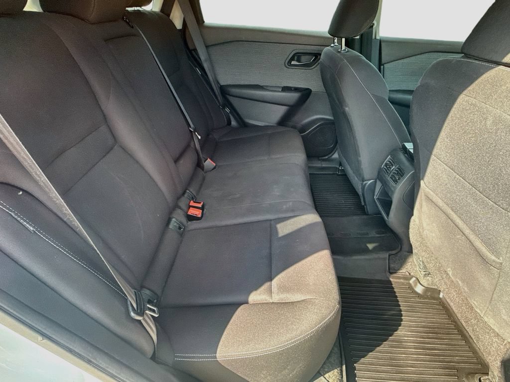 Used 2023 Nissan Rogue S AWD/4WD image 29