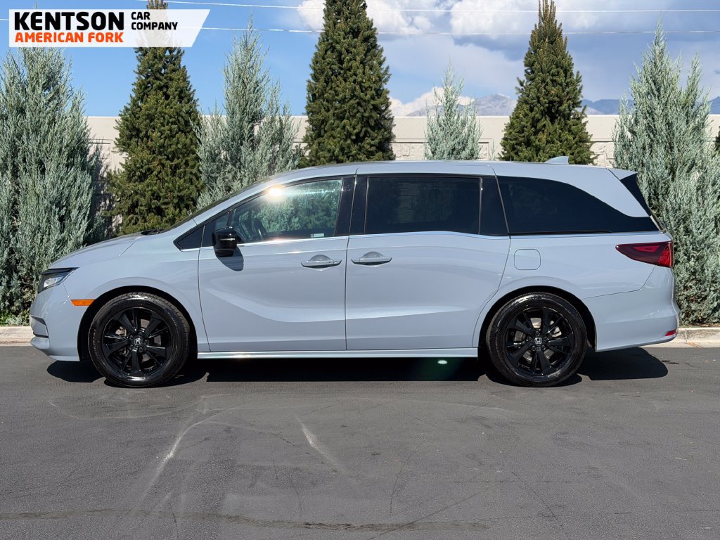 Used 2023 Honda Odyssey Sport image 4