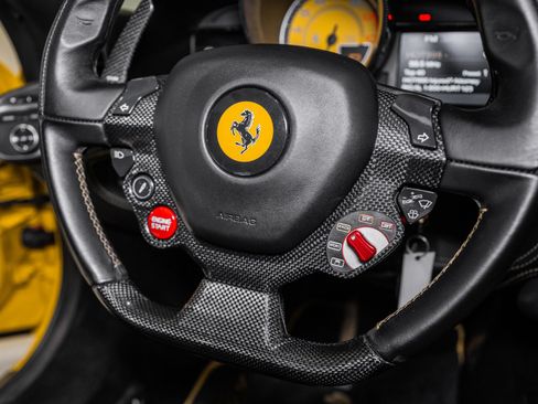 Used 2011 Ferrari 458 Italia Coupe RWD image 43