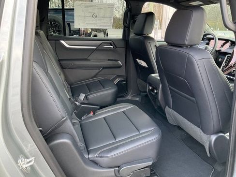 New 2026 GMC Acadia Elevation w/ Elevation Premium Package image 18