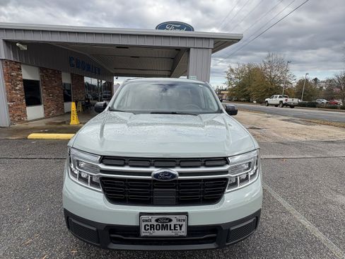 Used 2024 Ford Maverick Lariat image 2