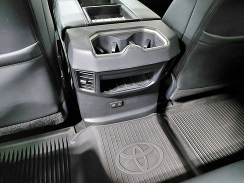 Used 2023 Toyota Tundra Limited image 41