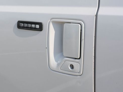 Used 2012 Ford F250 King Ranch w/ FX4 Off Road Pkg image 37