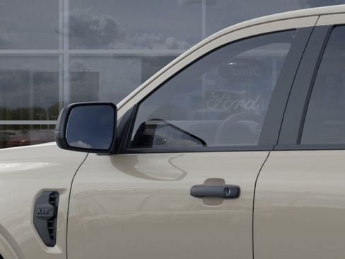 New 2026 Ford Ranger XLT w/ Black Appearance Package RWD image 28